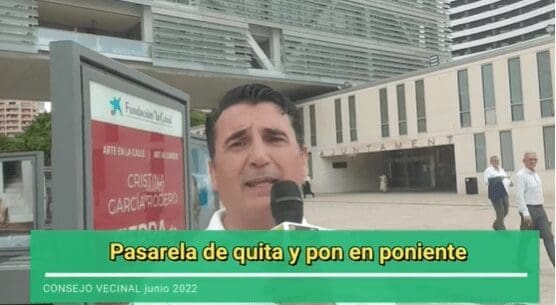 Pasarela de quita y pon en Poniente Pasarela de quita y pon en Poniente