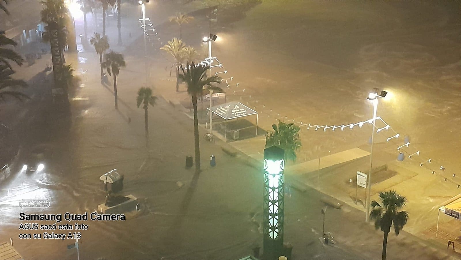 EN BENIDORM CAYERON 91 LITROS POR METRO CUADRADO, GERANDO GRANDES DESTROZOS EN EL RINCON DE LOIX