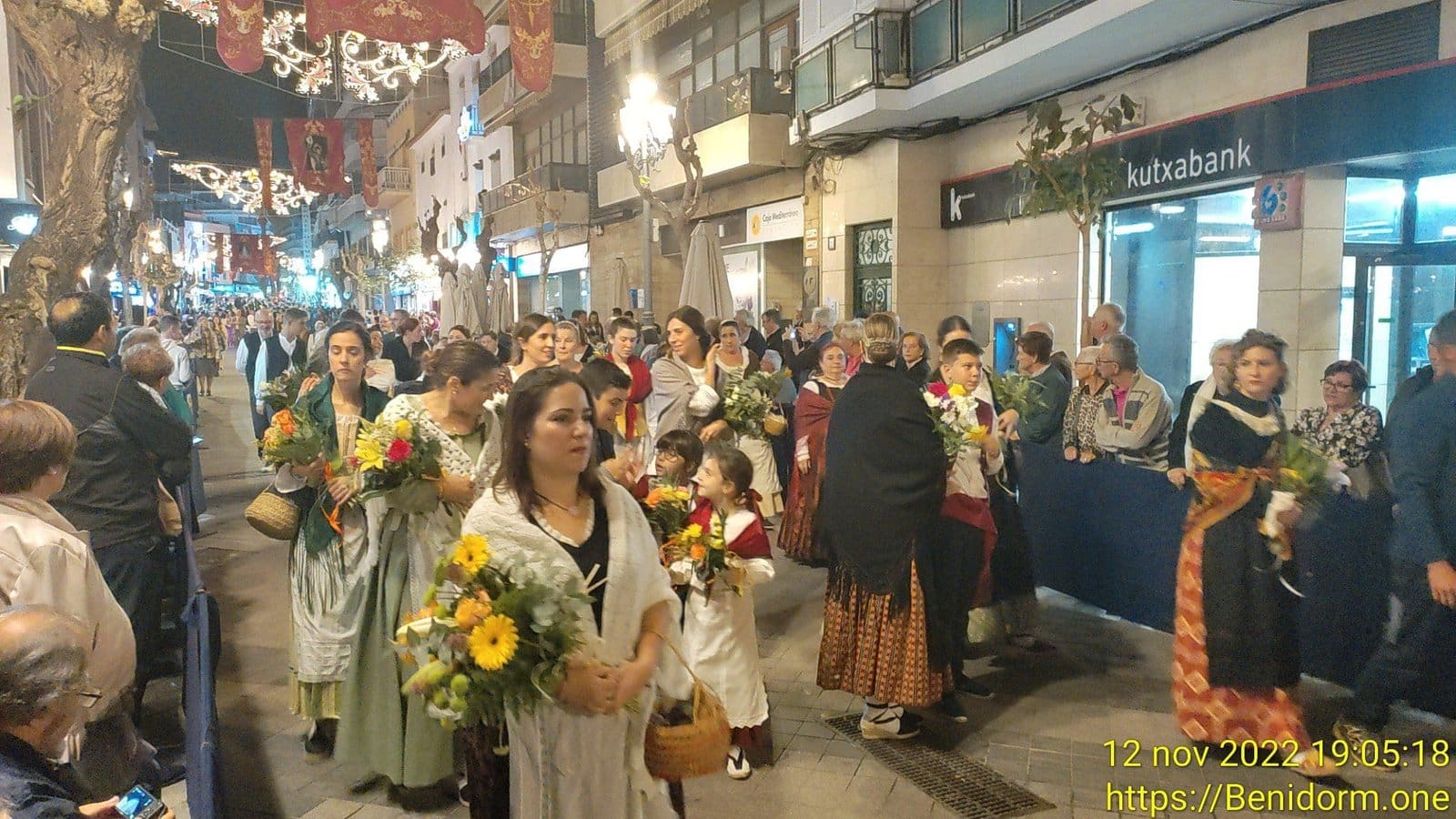 Ofrenda de Flores a la virgen de sufragio