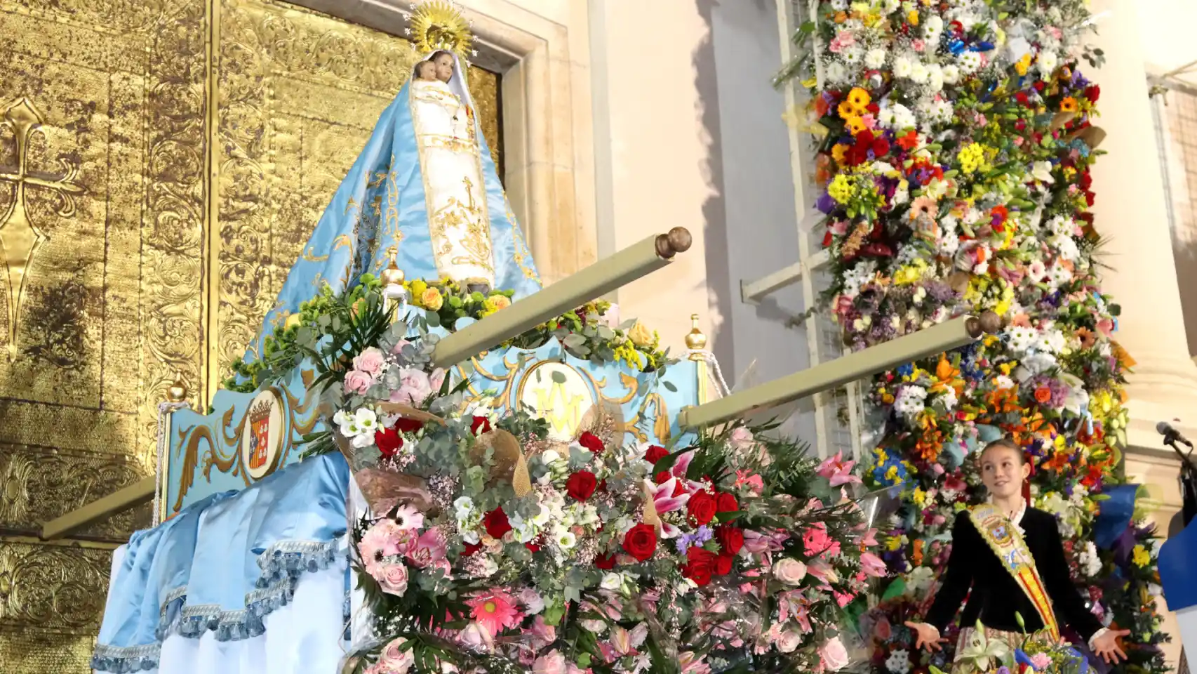 Ofrenda de flores a la virgen del sufragio de Benidorm 11 de Marzo 2023