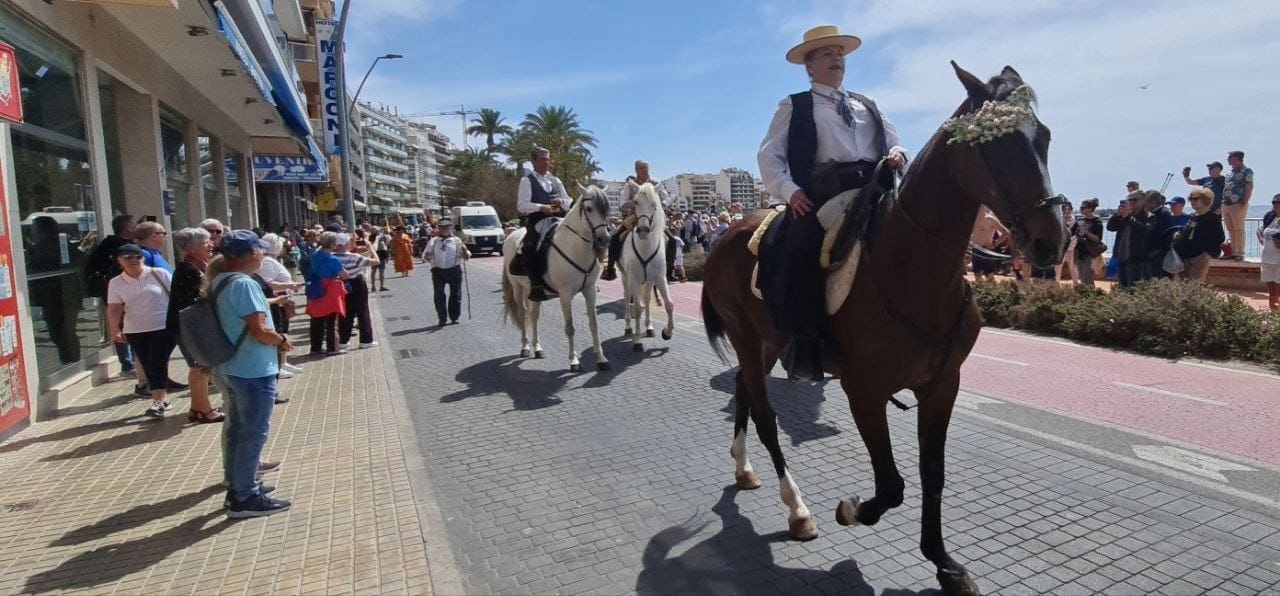Benidorm celebra el día del Rocío con su eucaristía.