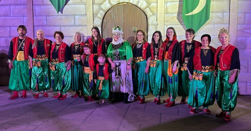 «¡Benidorm arde en batalla! Los Moros toman el castillo tras un impactante intento de compra con oro y mujeres»