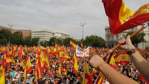 Nueva Ley Impuesta por la UE Desata Fuerte Rechazo y Da Alas a un Movimiento por la Regeneración Política