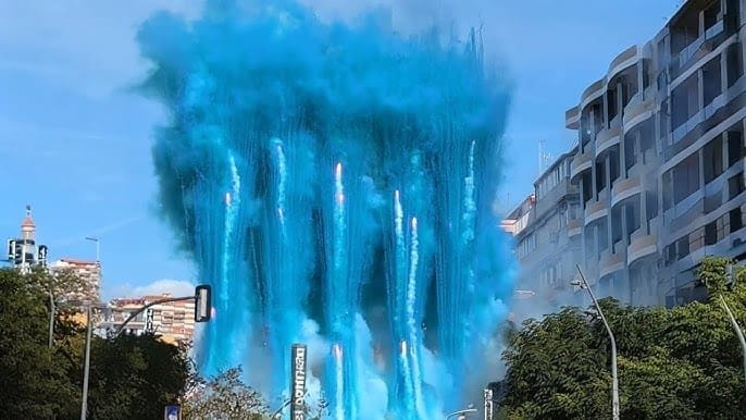 BENIDORM Y SU ULTIMA GRAN MASCLETÀ MECANIZADA DE LAS FIESTAS PATRONALES 2025 BENIDORM Y SU ULTIMA GRAN MASCLETÀ MECANIZADA DE LAS FIESTAS PATRONALES 2025